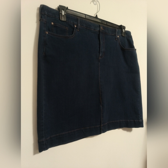 Jean Mini Plus Skirt / Size 18W - Picture 3 of 5